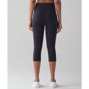 Lululemon Athletica Free To Flow Midnight Navy/White Crop Leggings